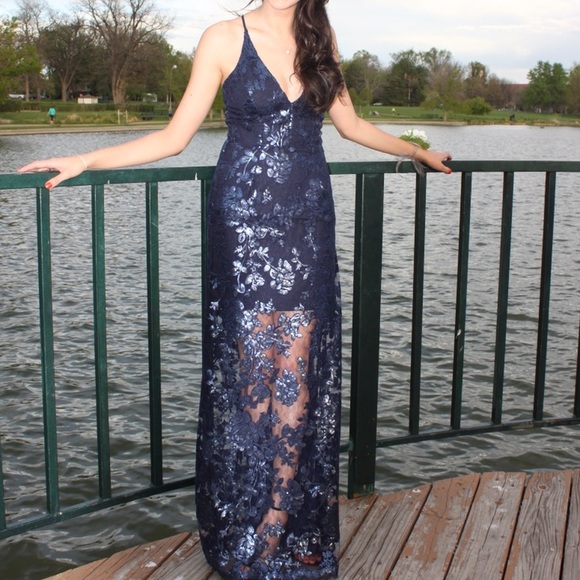 dress the population sequin gown